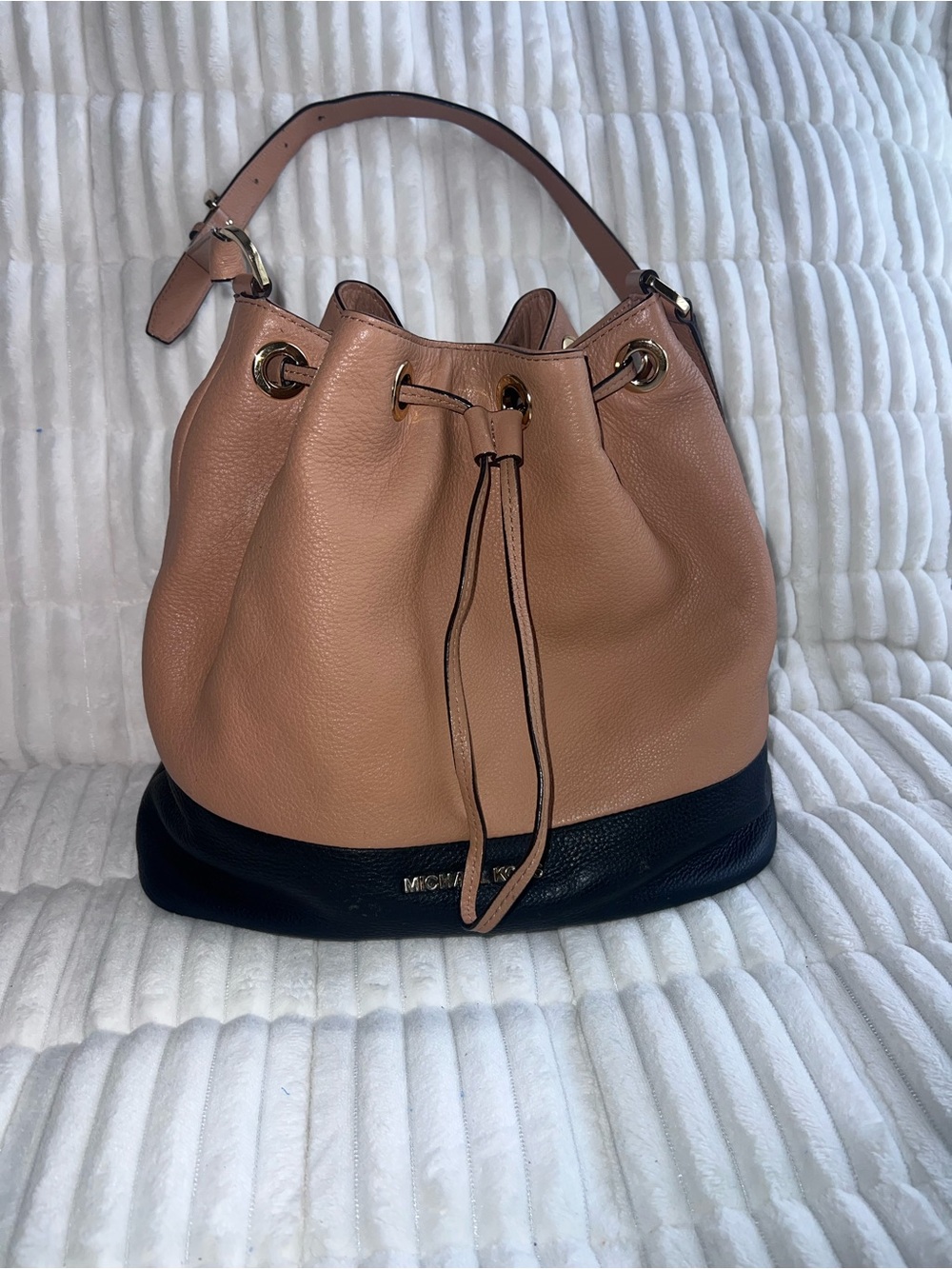 Michael Kors Pebbled Drawstring Hobo in Tan and Black